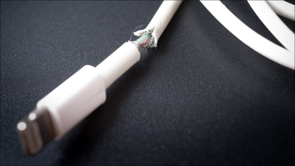 damaged-cable damaged-cable